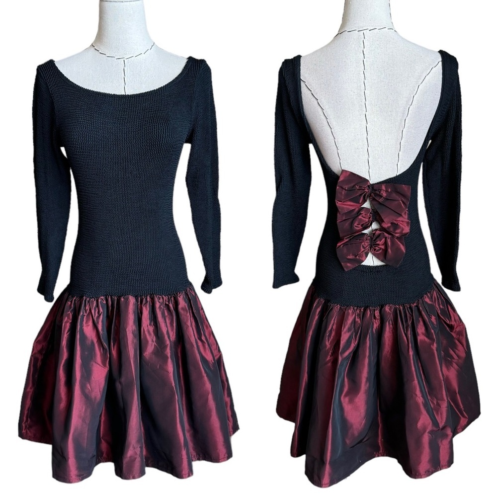 Vintage 80s Hunza Black Irridescent Red Taffeta Dress Bows New Wave Party
